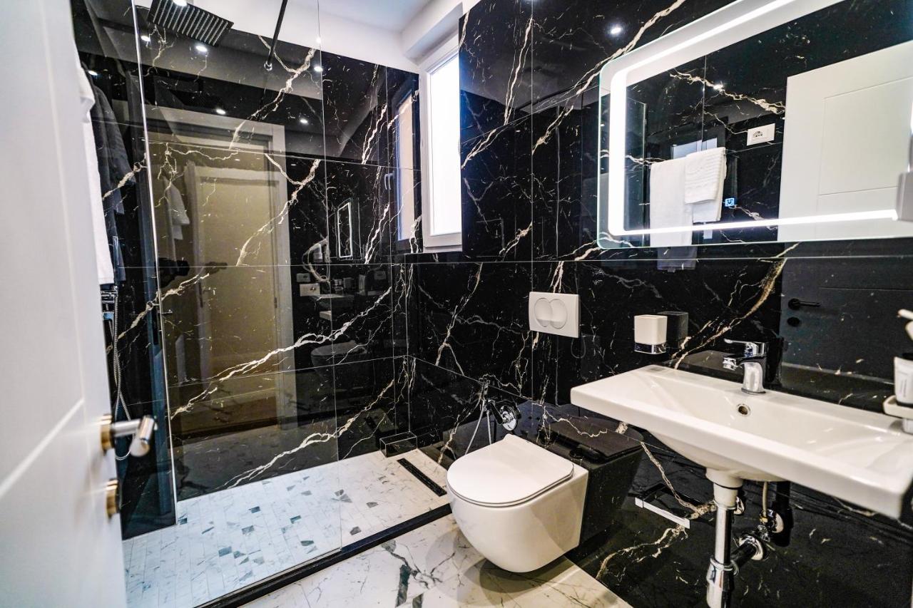Hotel Capital Inn טיראנה מראה חיצוני תמונה